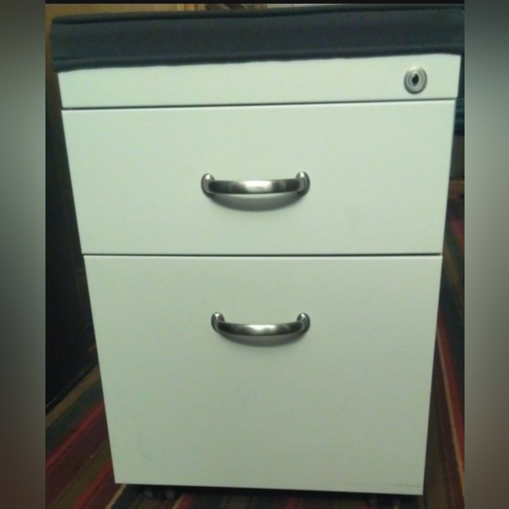 TS SERIES 2 DRAWER LOCKABLE MOBILE PEDESTAL FILE CABINET WITH CUSHION TOP